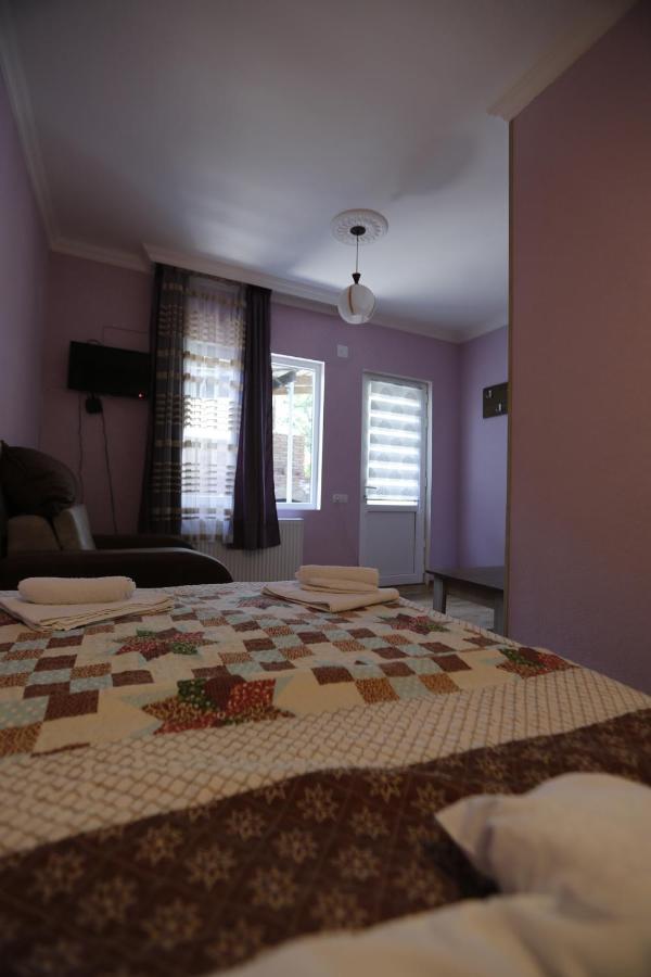 Lilia Guesthouse Sighnaghi Exterior photo